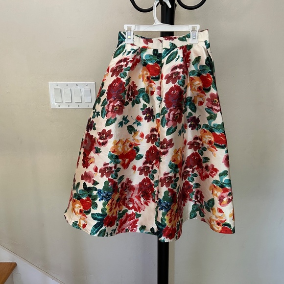 Floral Print A-Line Full Skirt Full Lining - Picture 3 of 12